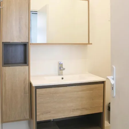 Spacious Appt Close To Place Monge *